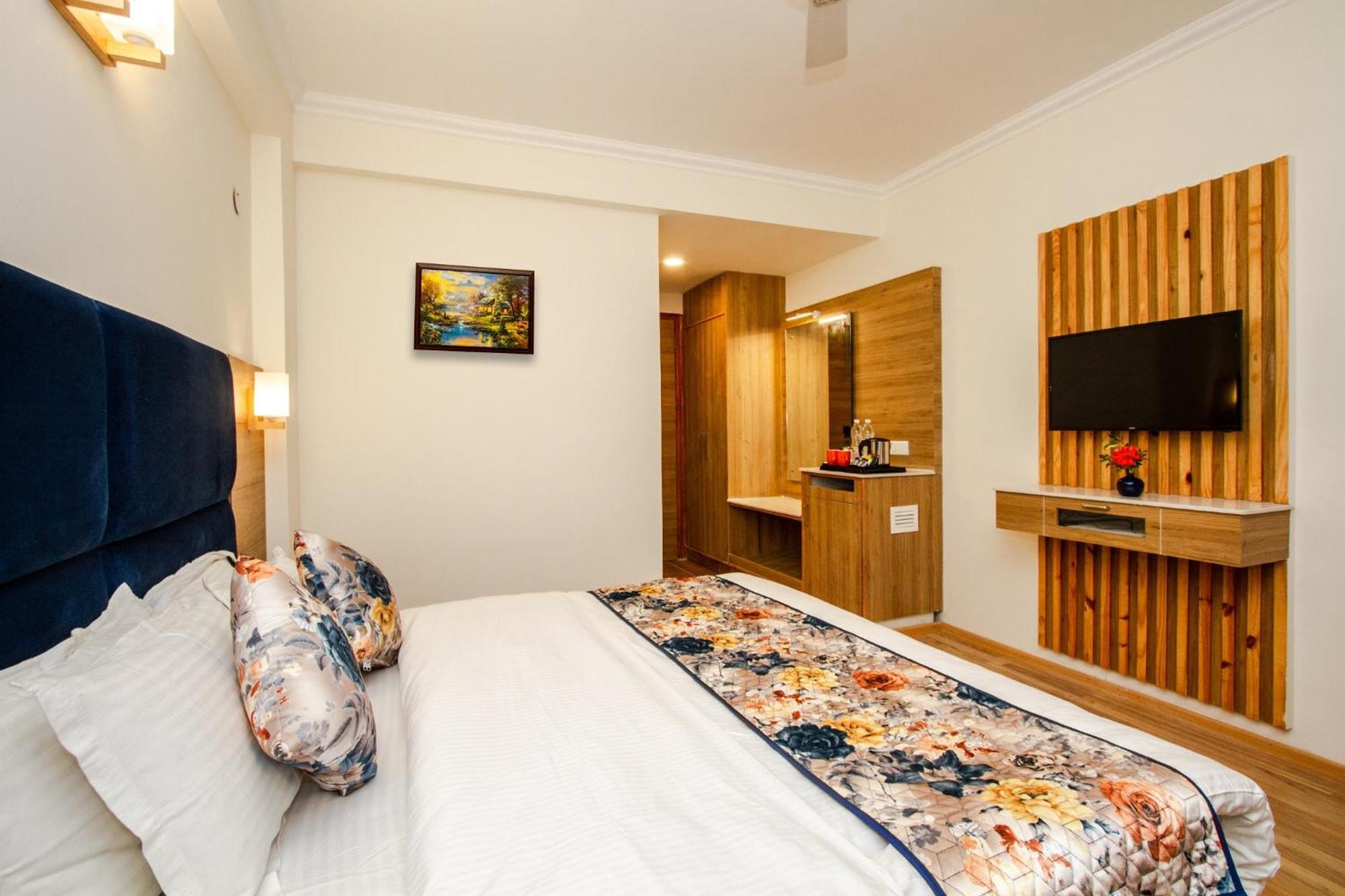 Anand Vardhan Resorts Manāli 部屋 写真