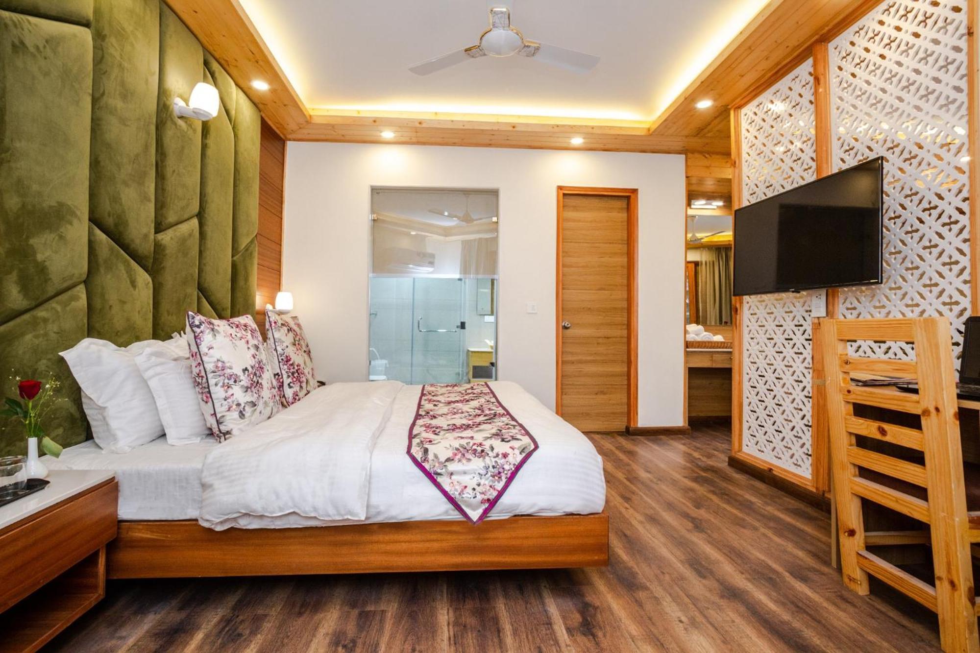 Anand Vardhan Resorts Manāli 部屋 写真