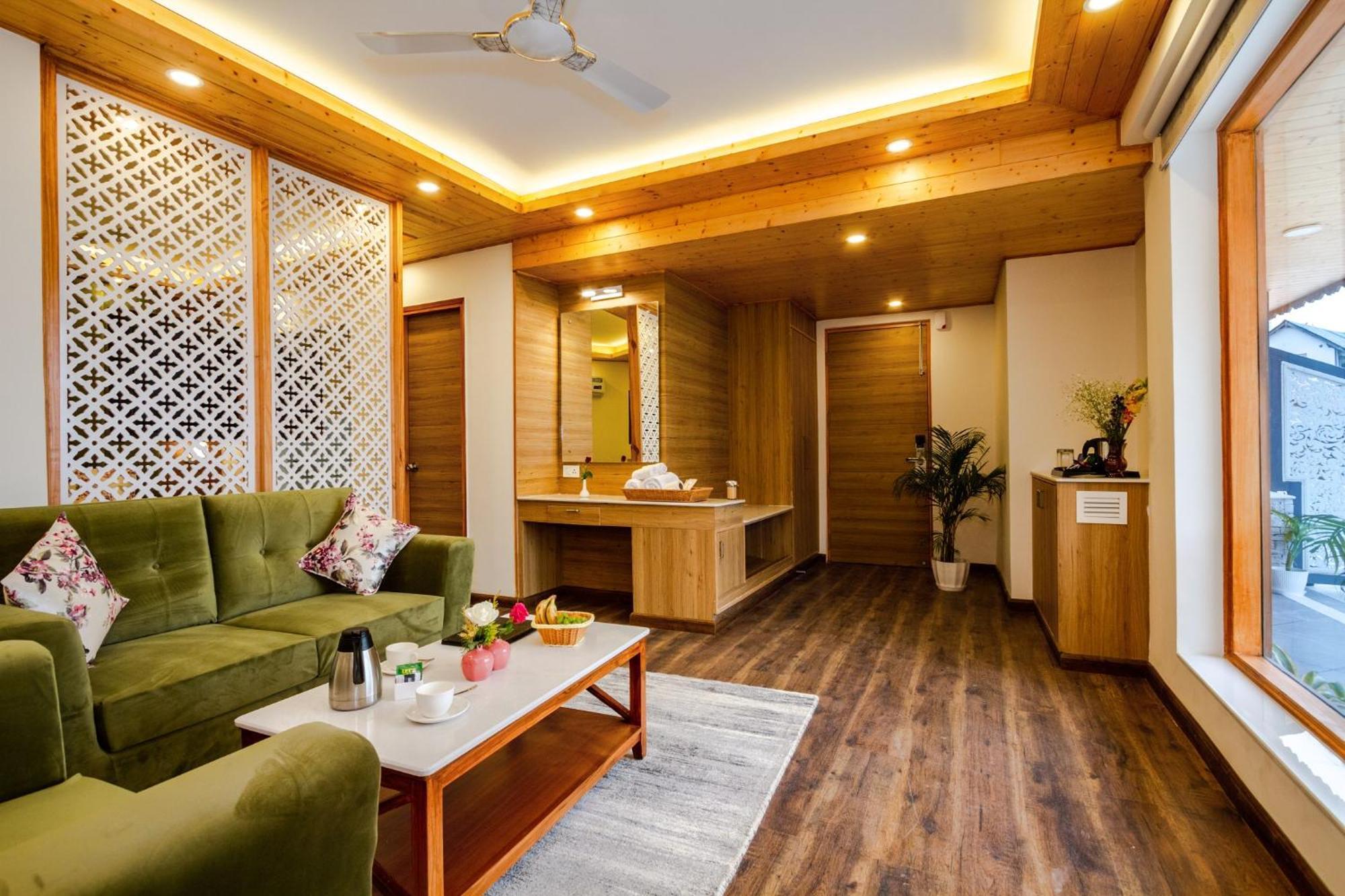 Anand Vardhan Resorts Manāli 部屋 写真